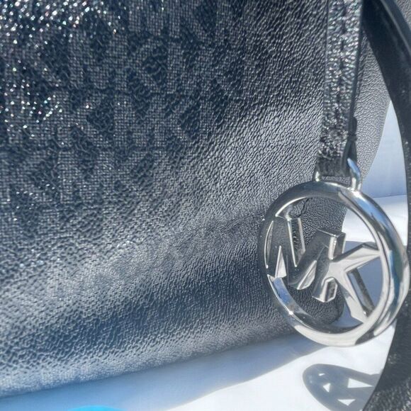 MICHAEL KORS-CHAROLOTTE LARGE TOP ZIP TOTE-BLACK - Picture 5 of 12
